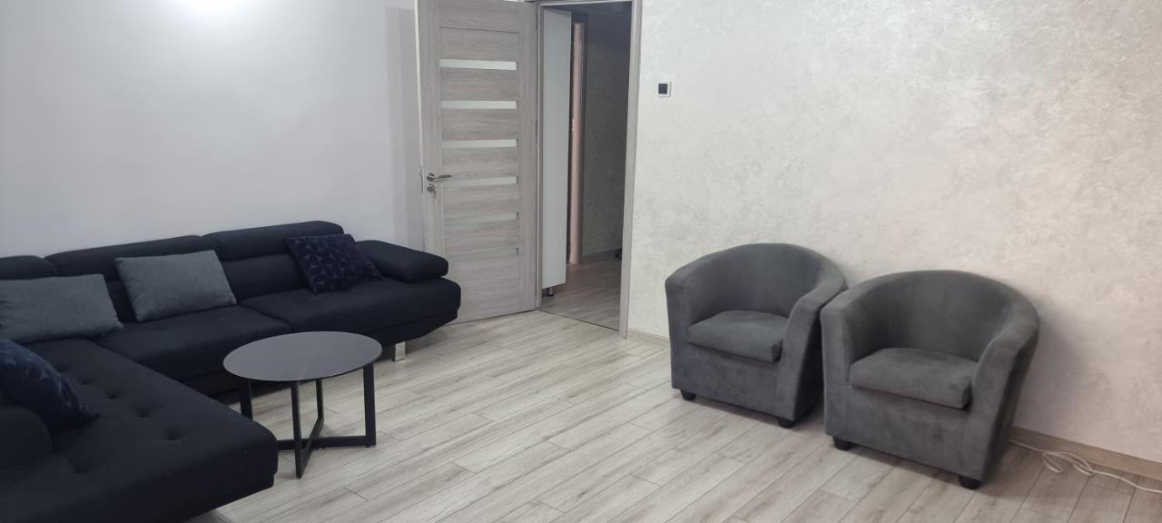 Ilona Apartament 3 Camere Râmnicu Vâlcea Eksteriør billede